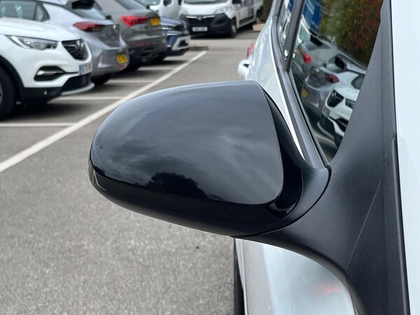 Used Hyundai i10 2019 for sale - 76211971: Photo 38