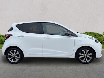 Used Hyundai i10 2019 for sale - 76211971: Photo 3