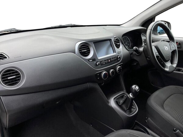 Used Hyundai i10 2019 for sale - 76211971: Photo 7