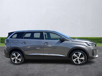 Used Peugeot 5008 2023 for sale - 79656249: Photo