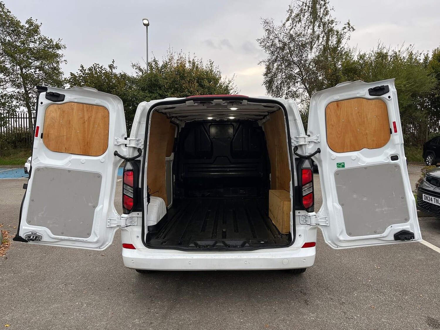 Used Ford Transit Custom 2024 for sale - 76206048: Photo 43