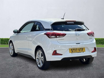 Used Hyundai i20 2017 for sale - 79335508: Photo