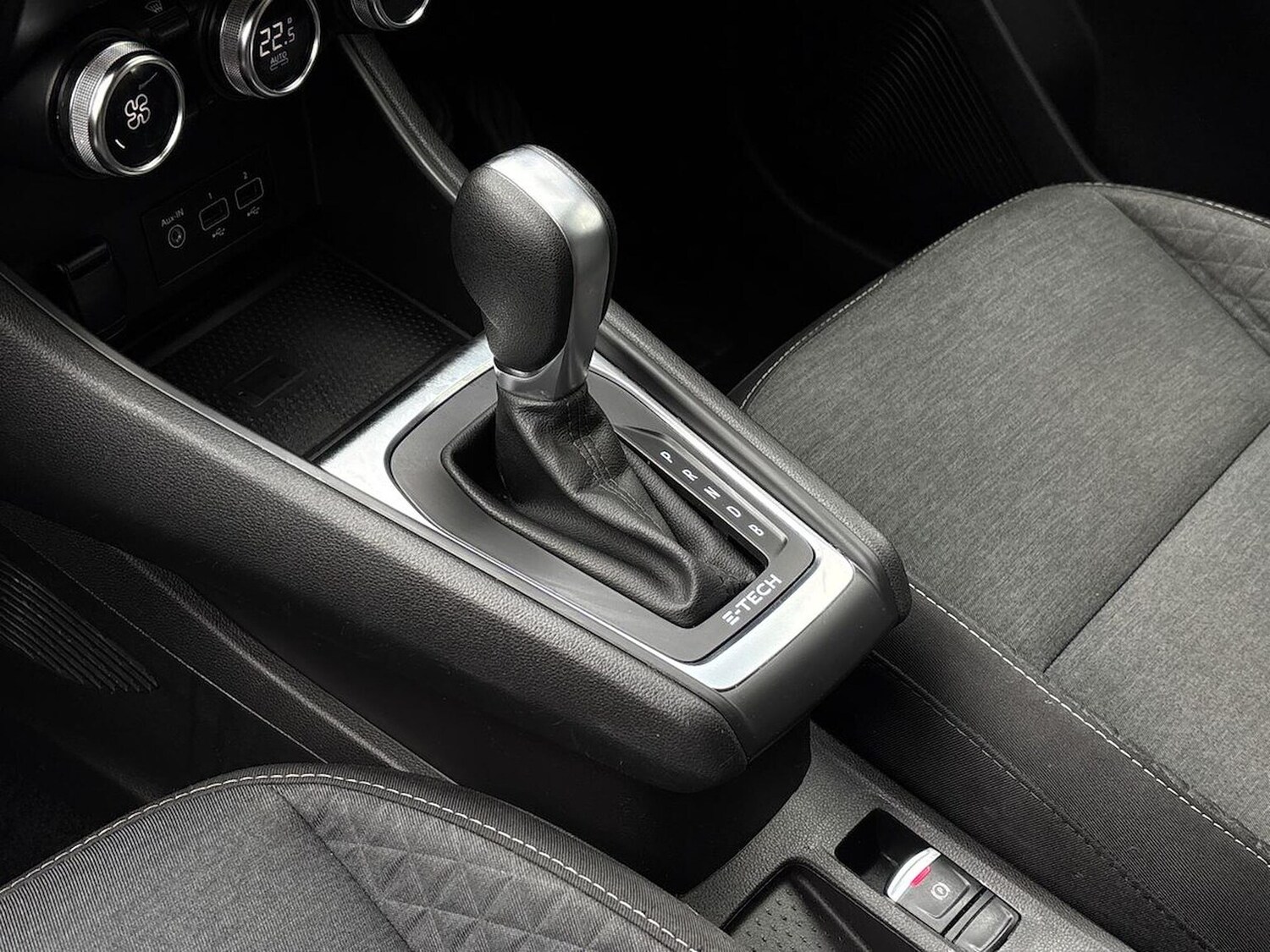 Used Renault Captur 2022 for sale - 78196405: Photo 15