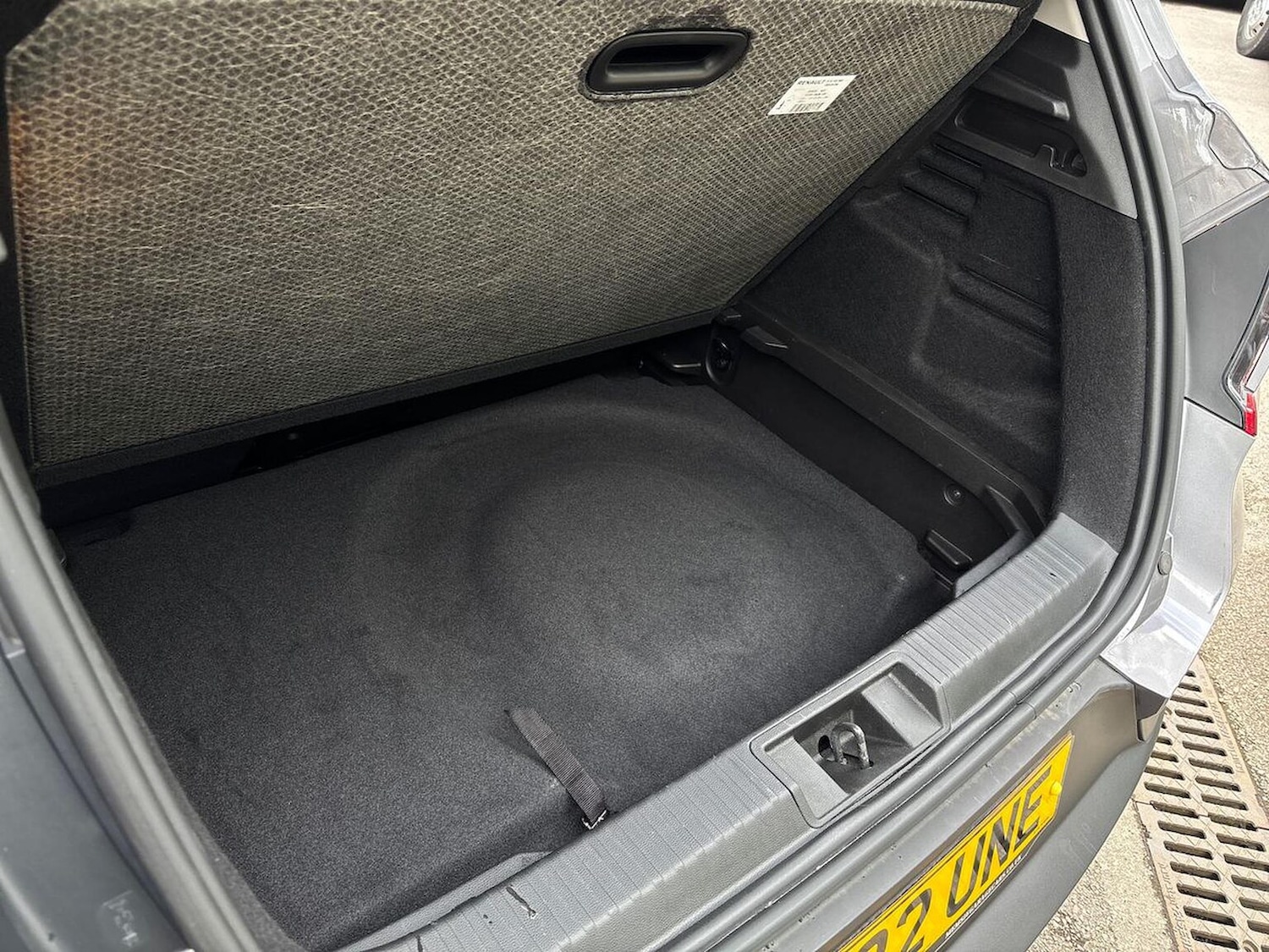 Used Renault Captur 2022 for sale - 78196405: Photo 46