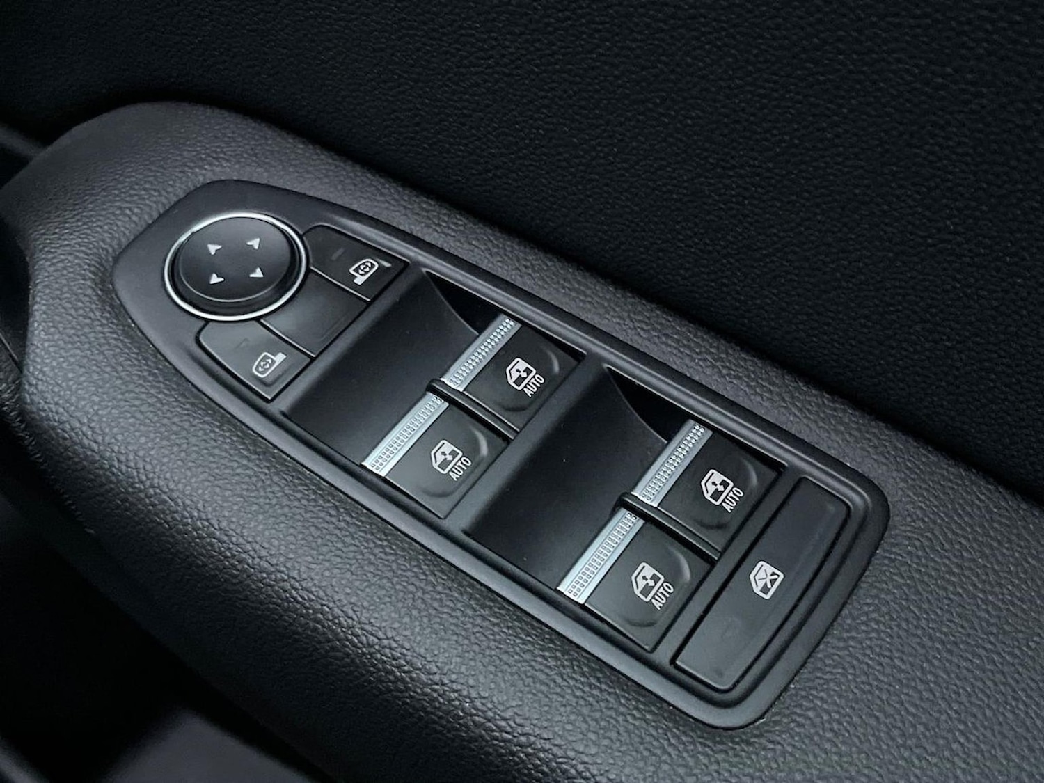 Used Renault Captur 2022 for sale - 76770045: Photo 22