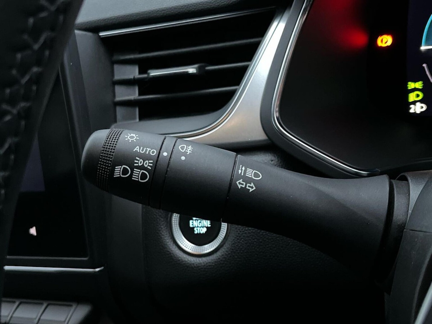 Used Renault Captur 2022 for sale - 76770045: Photo 29