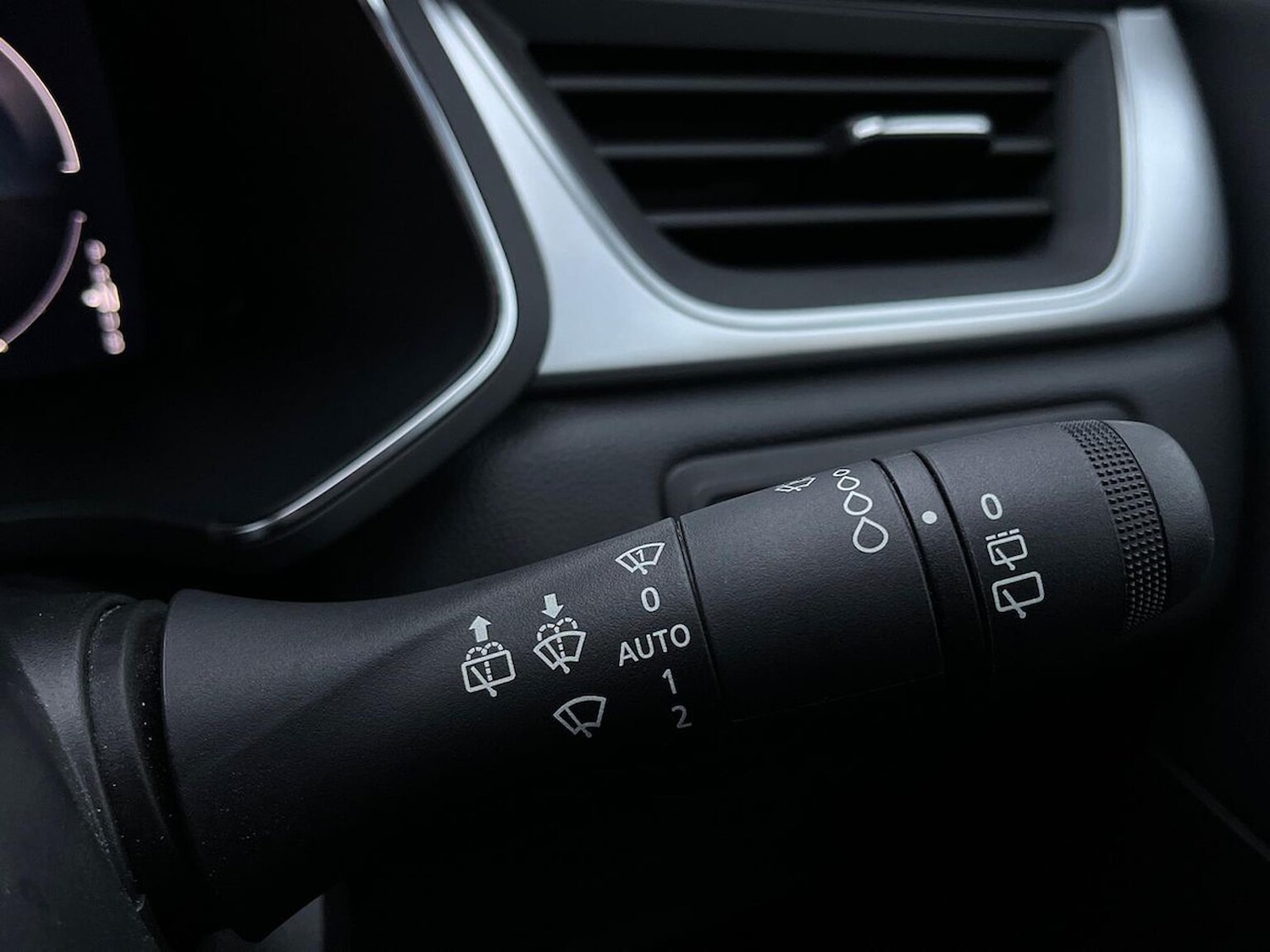 Used Renault Captur 2022 for sale - 76770045: Photo 30