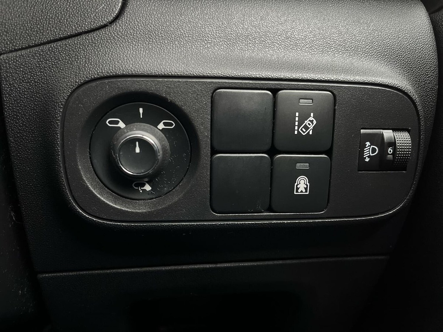 Used Citroen C3 2018 for sale - 76986980: Photo 23