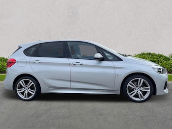 Used BMW 2 Series 2019 for sale - 75513013: Photo