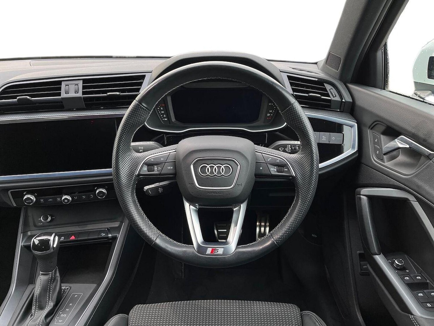 Used Audi Q3 2021 for sale - 76958738: Photo 10