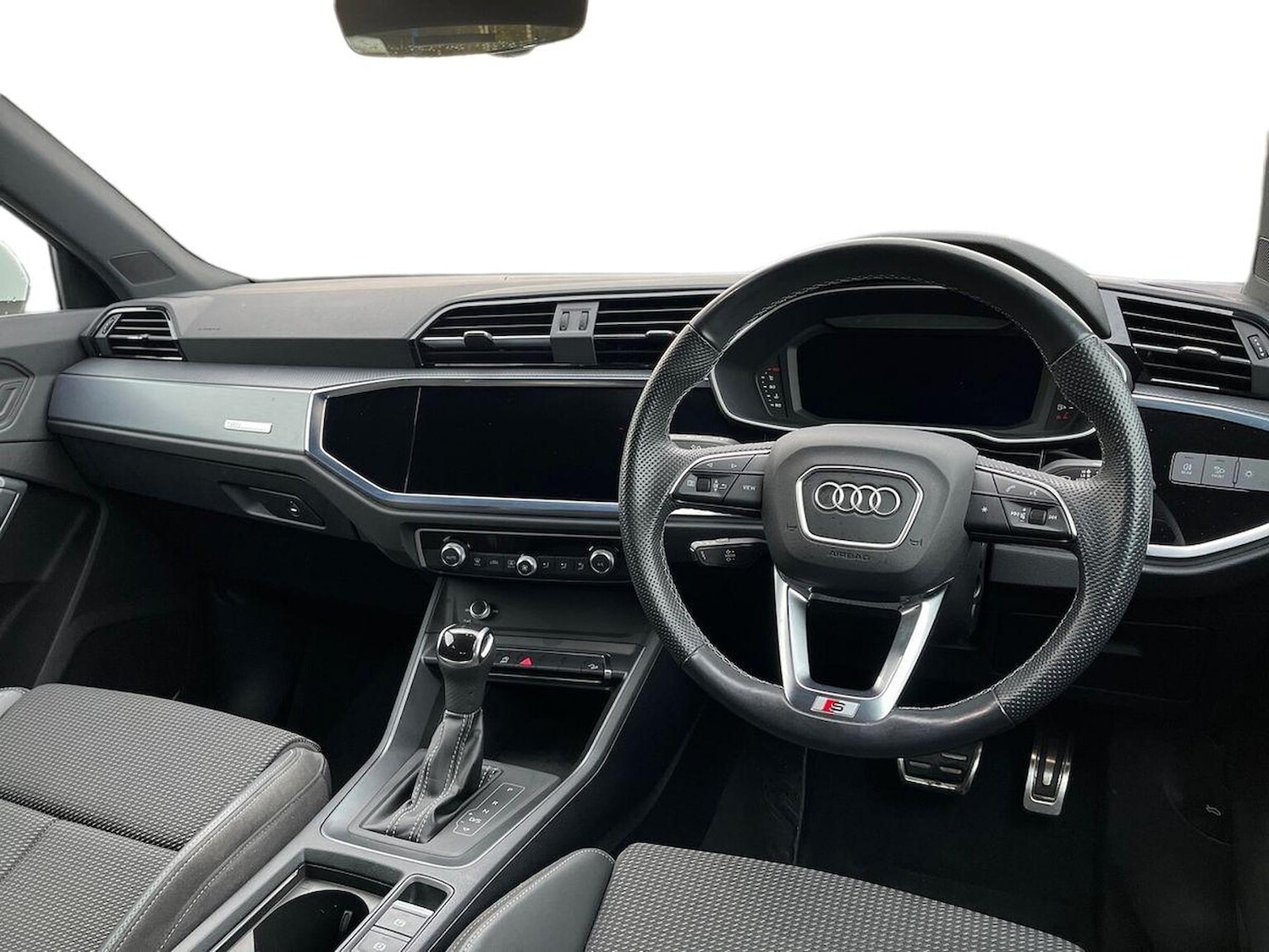 Used Audi Q3 2021 for sale - 76958738: Photo 16