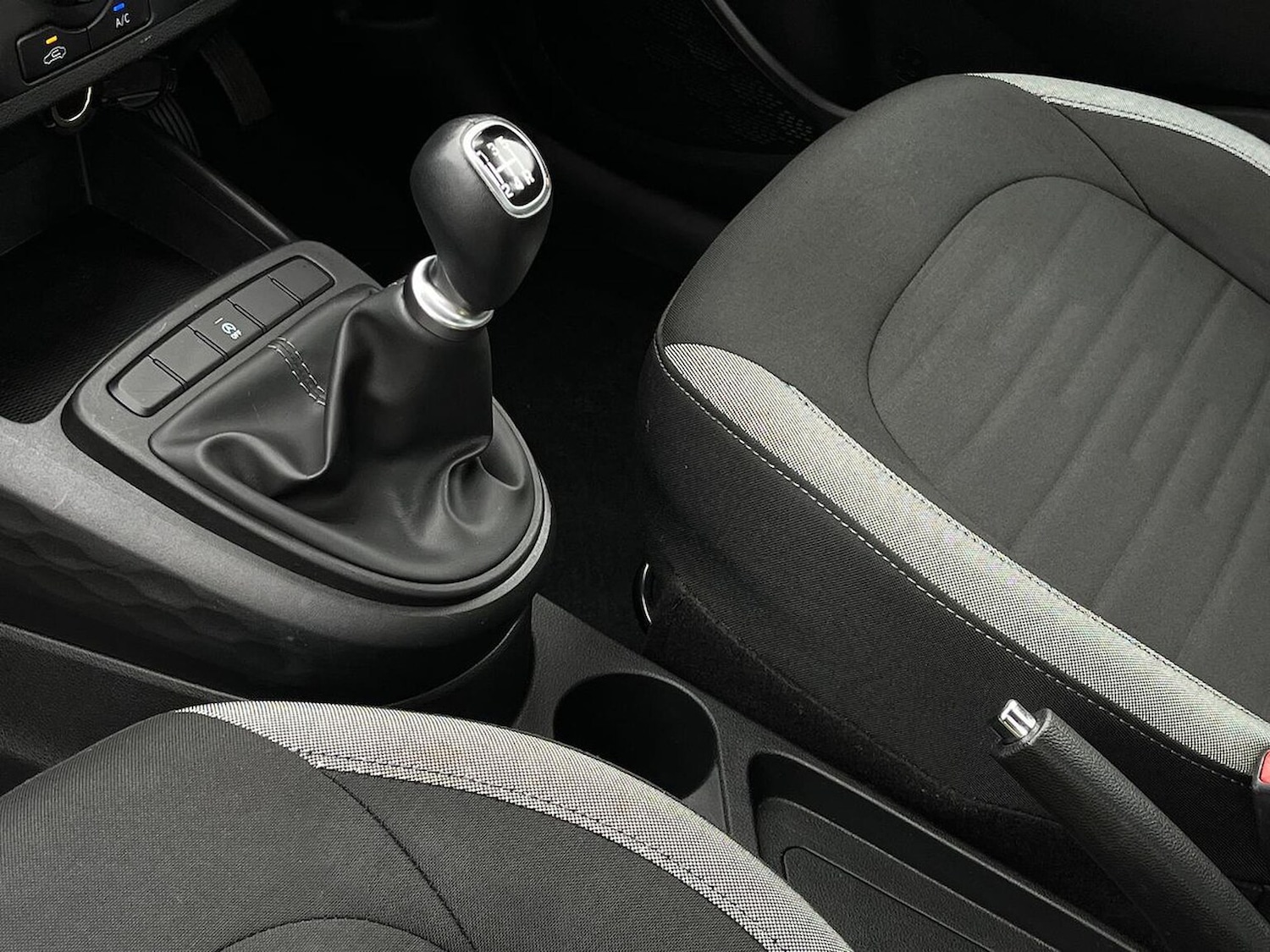 Used Hyundai i10 2023 for sale - 76504956: Photo 13