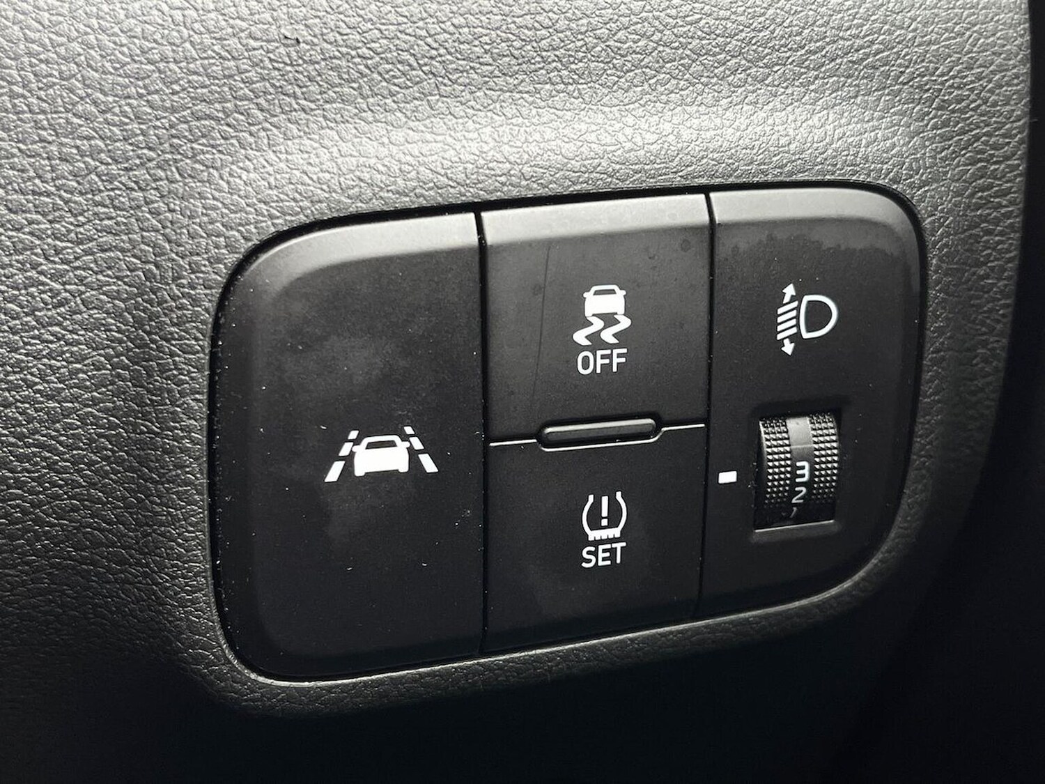 Used Hyundai i10 2023 for sale - 76504956: Photo 22