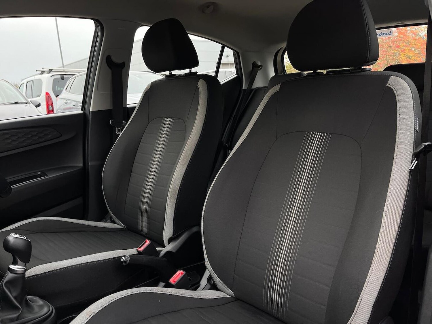 Used Hyundai i10 2023 for sale - 76504956: Photo 32