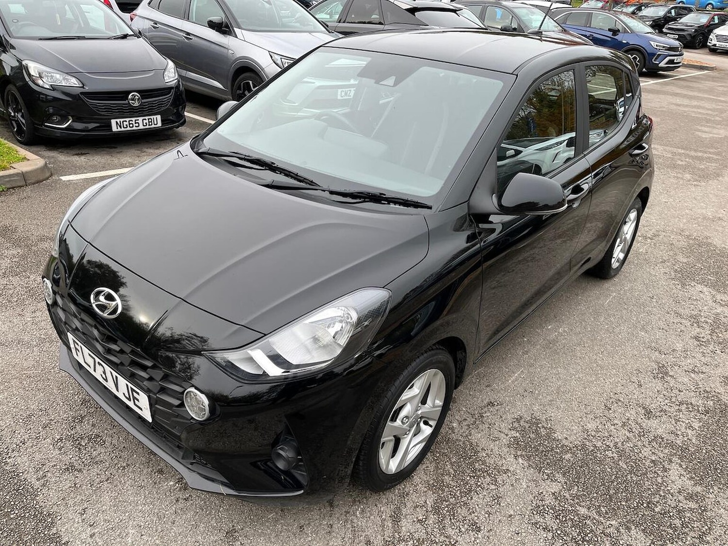 Used Hyundai i10 2023 for sale - 76504956: Photo 40