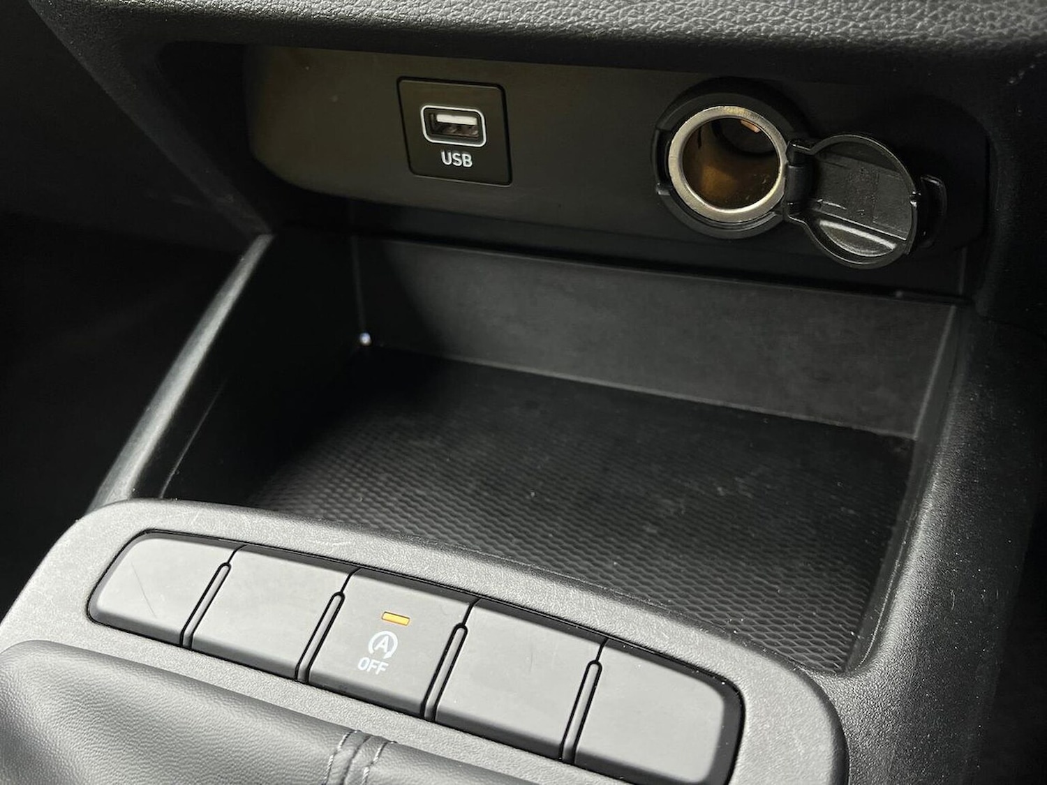 Used Hyundai i10 2023 for sale - 76504956: Photo 46