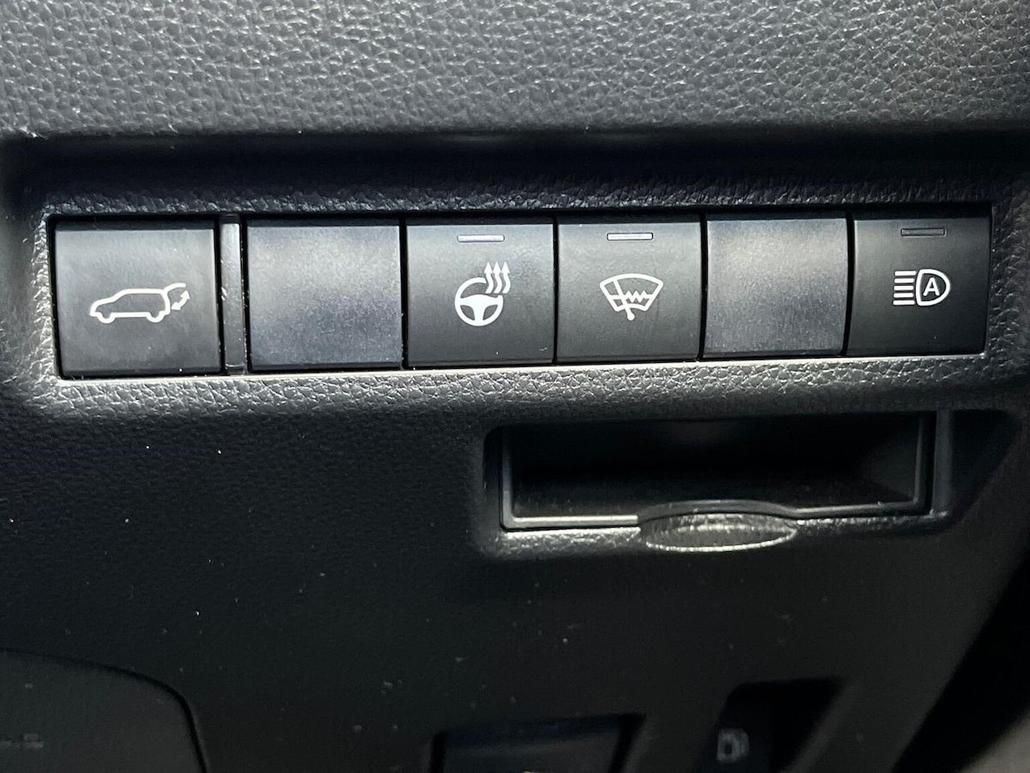 Used Toyota RAV4 2021 for sale - 76682642: Photo 22