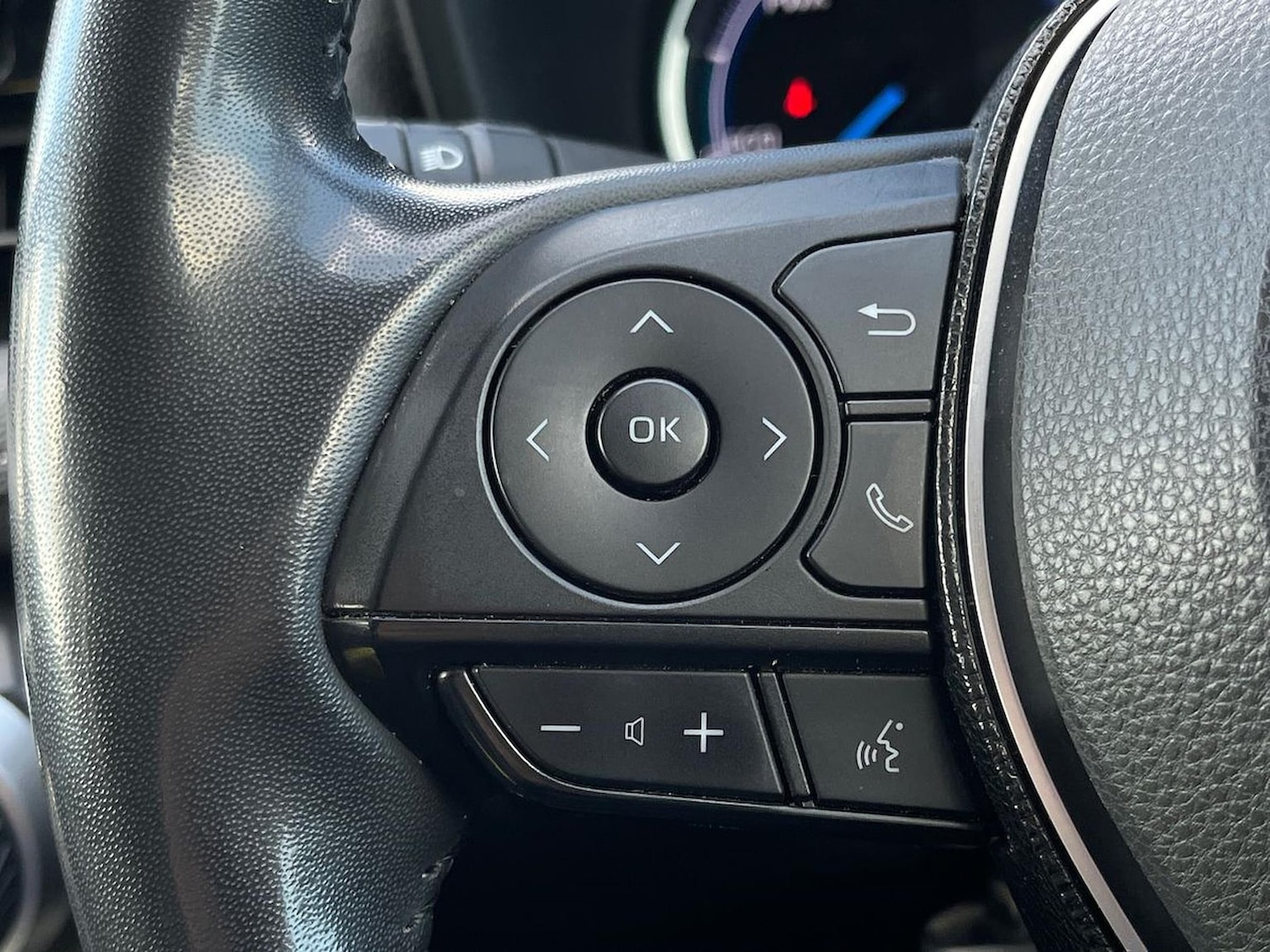 Used Toyota RAV4 2021 for sale - 76682642: Photo 26