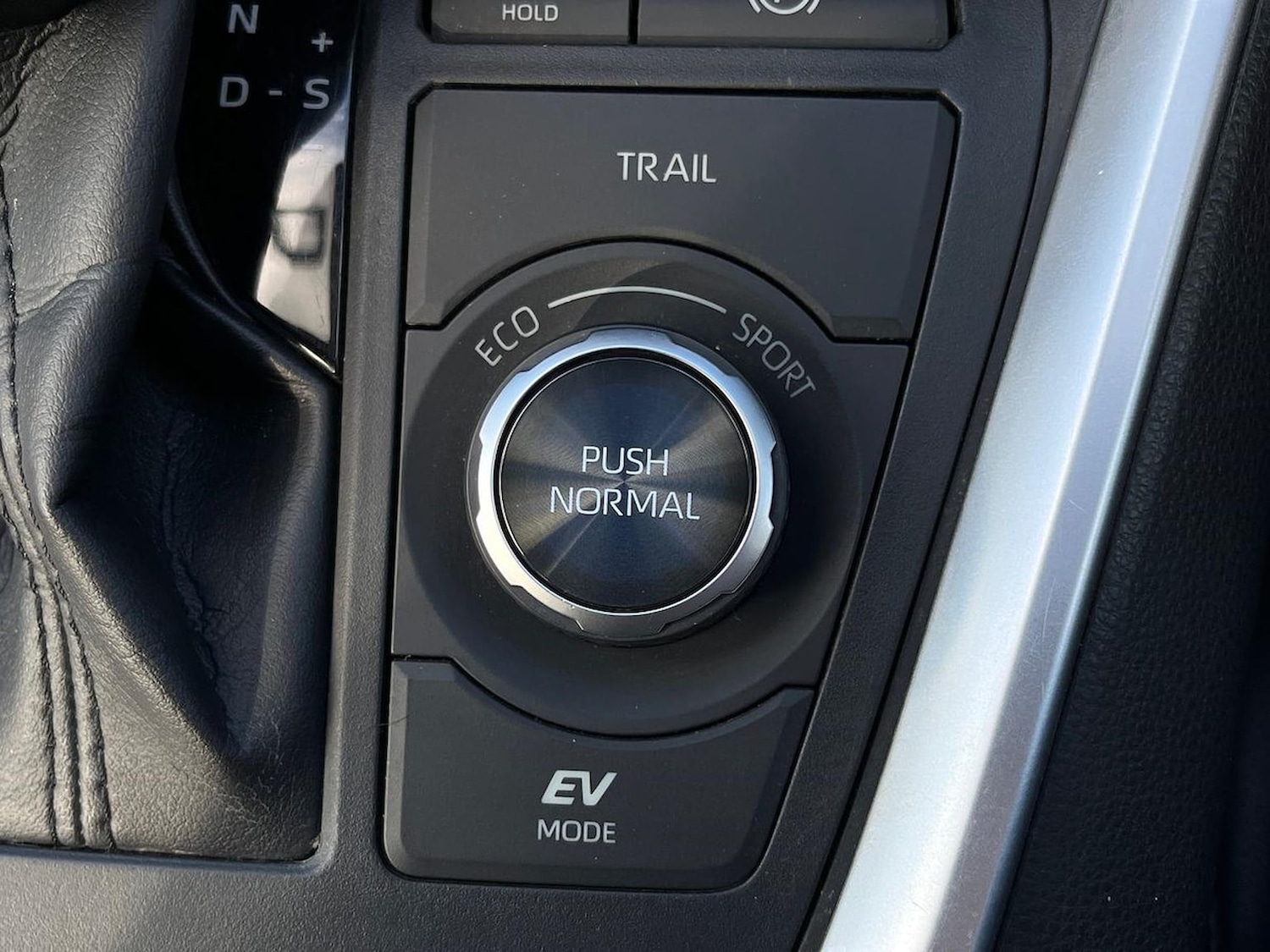 Used Toyota RAV4 2021 for sale - 76682642: Photo 42