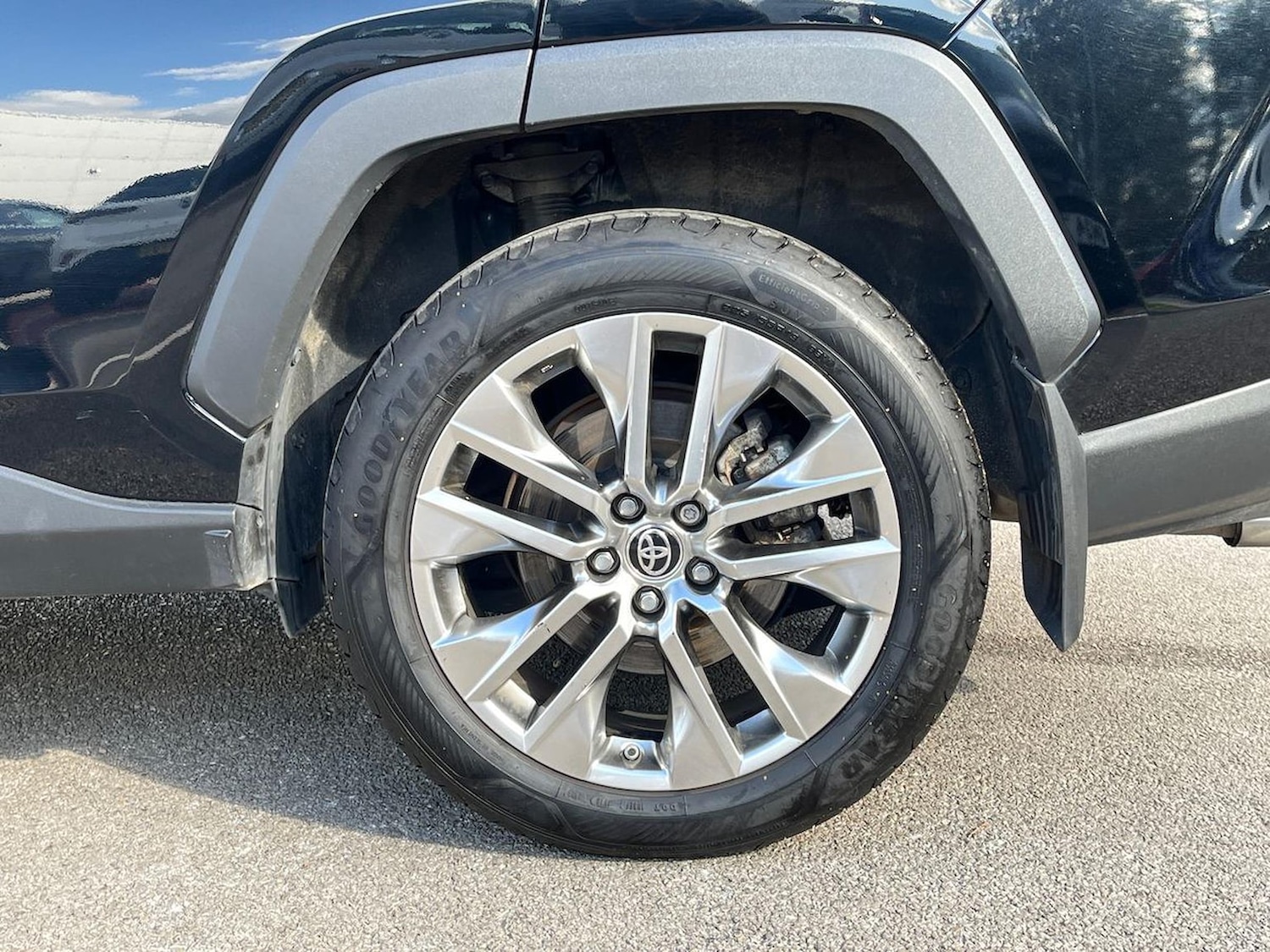 Used Toyota RAV4 2021 for sale - 76682642: Photo 6