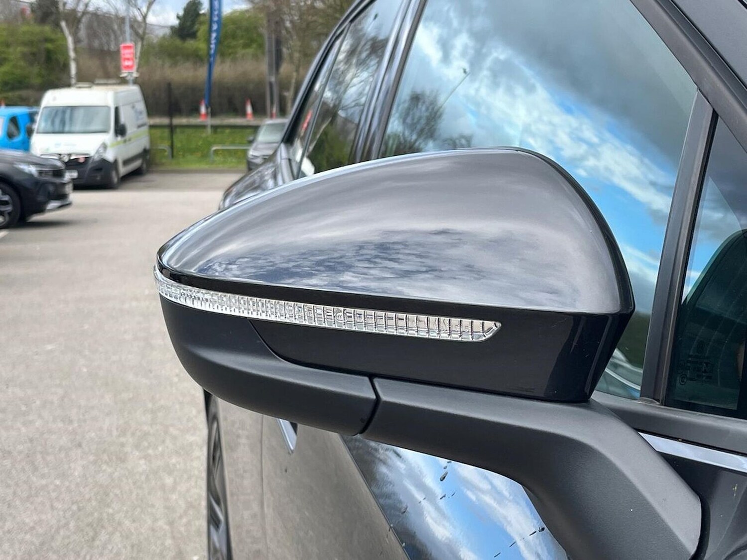 Used Volkswagen ID.4 2021 for sale - 78196455: Photo 41