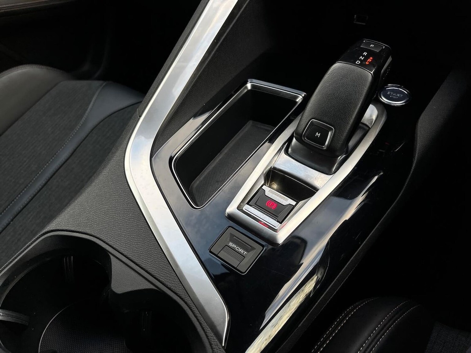 Used Peugeot 3008 2018 for sale - 76906311: Photo 14