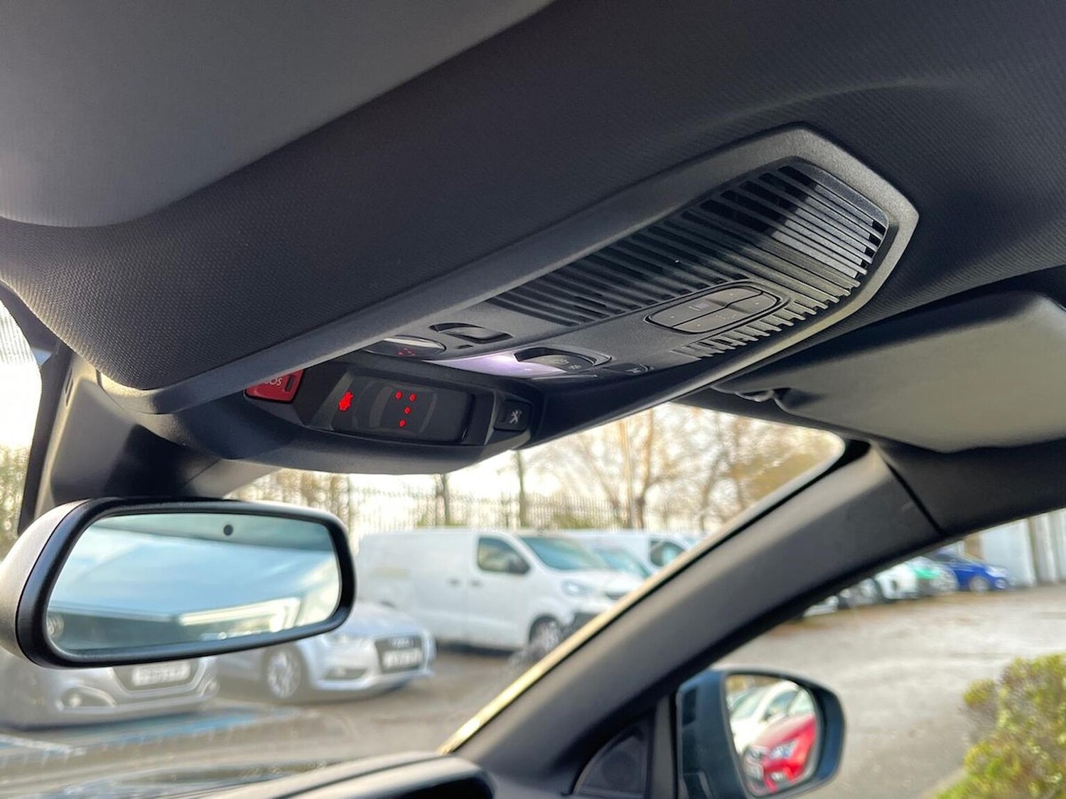 Used Peugeot 3008 2018 for sale - 76906311: Photo 15