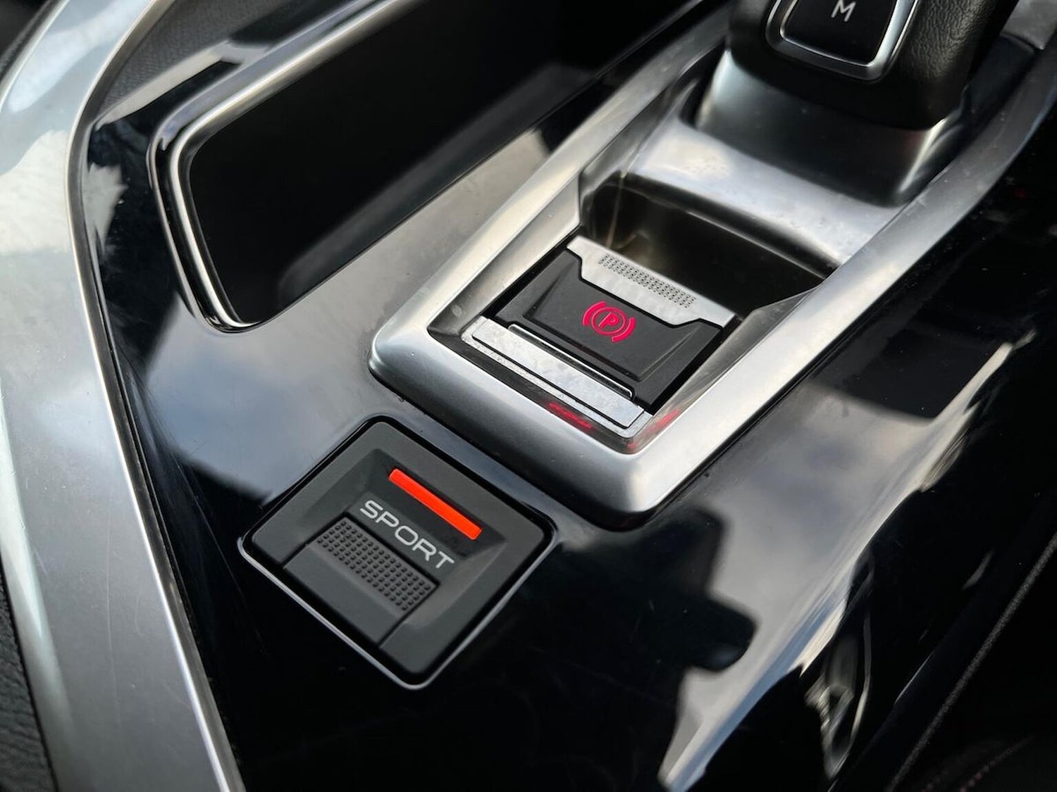 Used Peugeot 3008 2018 for sale - 76906311: Photo 42