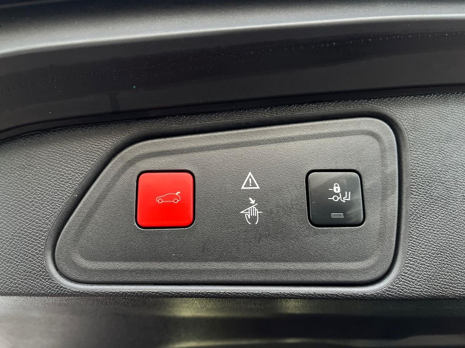 Used Peugeot 3008 2018 for sale - 76906311: Photo 49