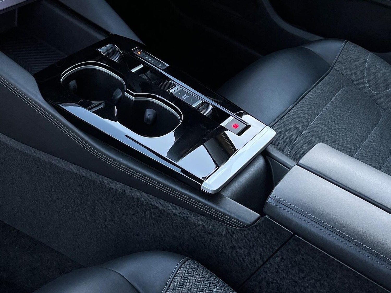 Used Citroen C5 X 2023 for sale - 76799392: Photo 14