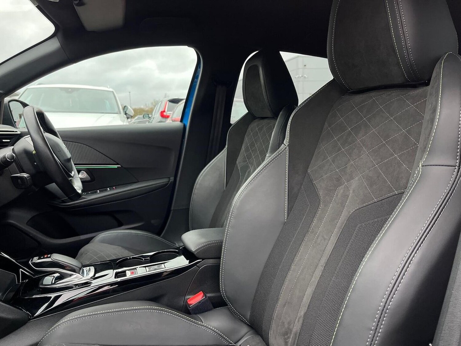 Used Peugeot 208 2022 for sale - 77488530: Photo 32