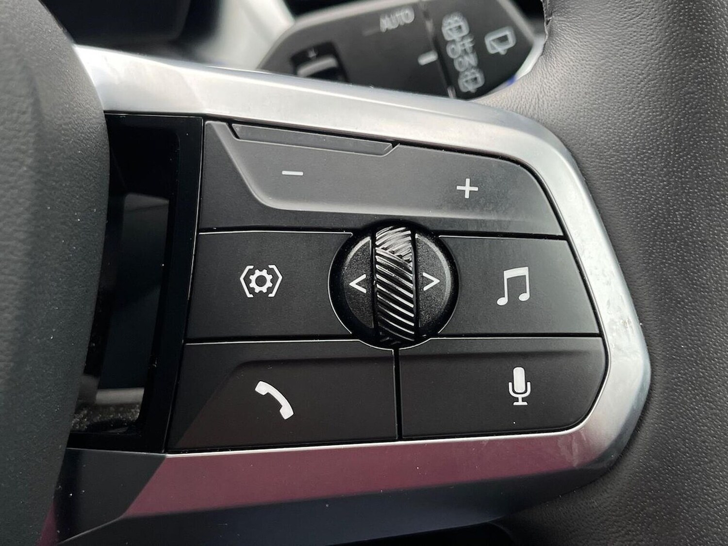 Used BMW iX1 2023 for sale - 76947030: Photo 28