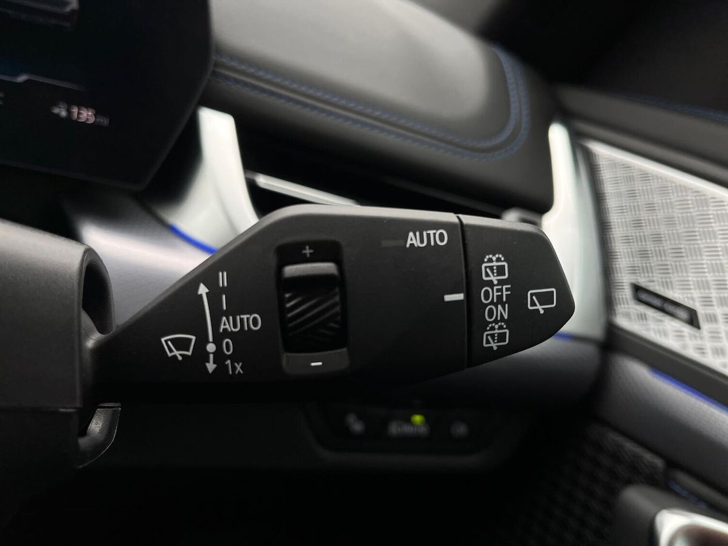 Used BMW iX1 2023 for sale - 76947030: Photo 30