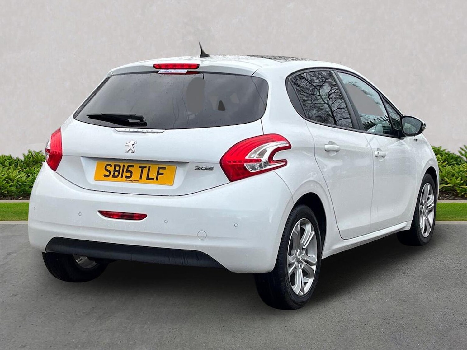 Used Peugeot 208 2015 for sale - 77033505: Photo 19