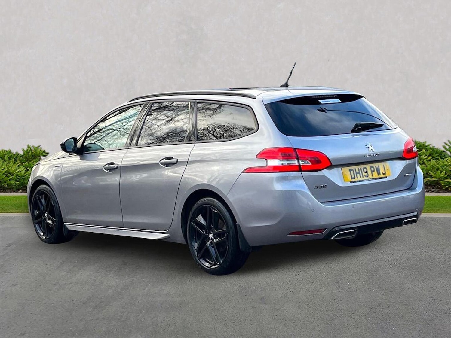 Used Peugeot 308 2019 for sale - 76687338: Photo 2