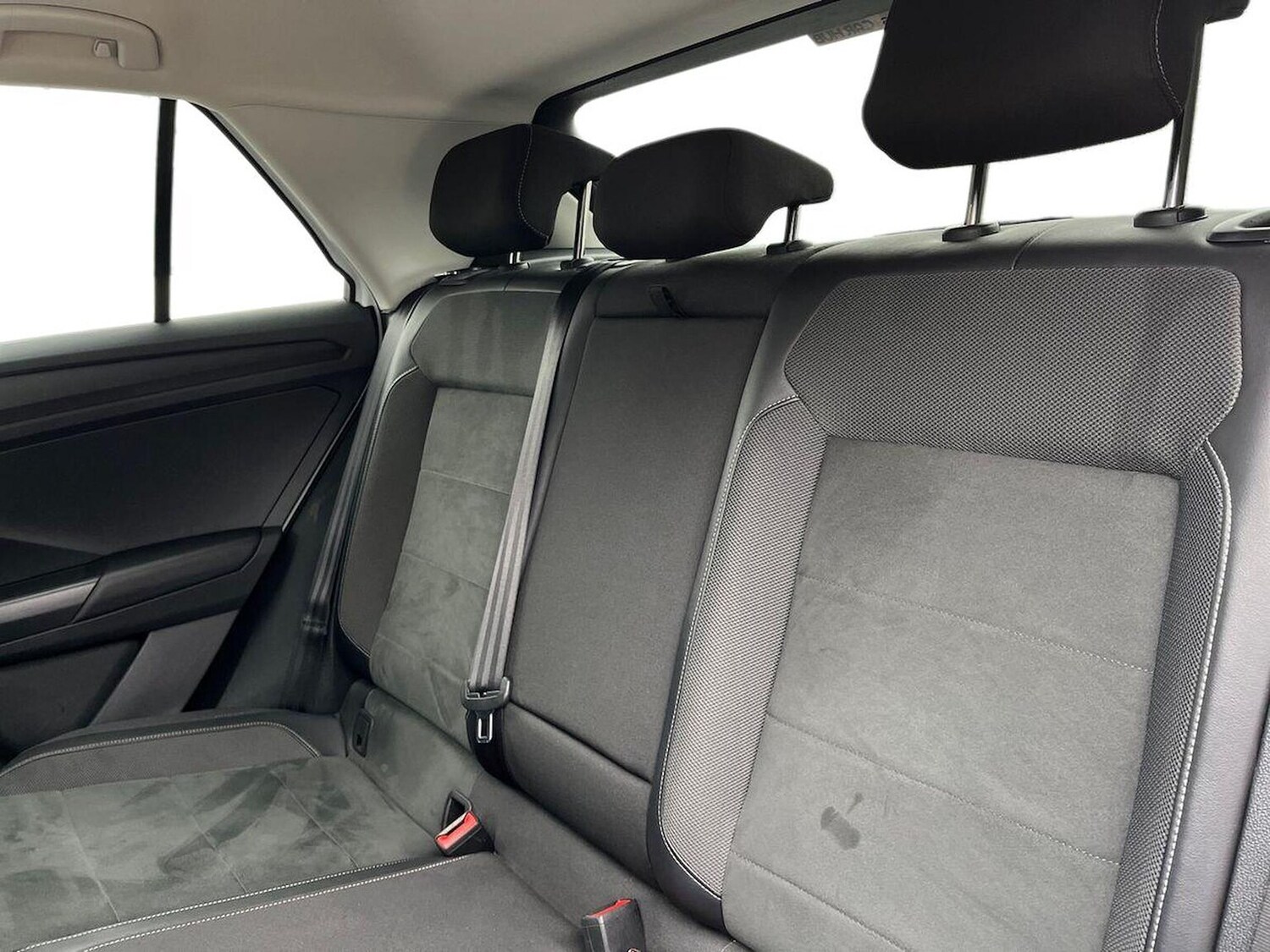 Used Volkswagen T-Roc 2023 for sale - 78026182: Photo 16