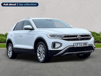 Used Volkswagen T-Roc 2023 for sale - 78026182: Photo