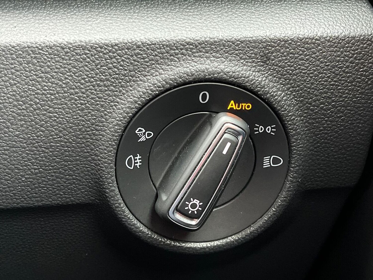 Used Volkswagen T-Roc 2023 for sale - 78026182: Photo 22