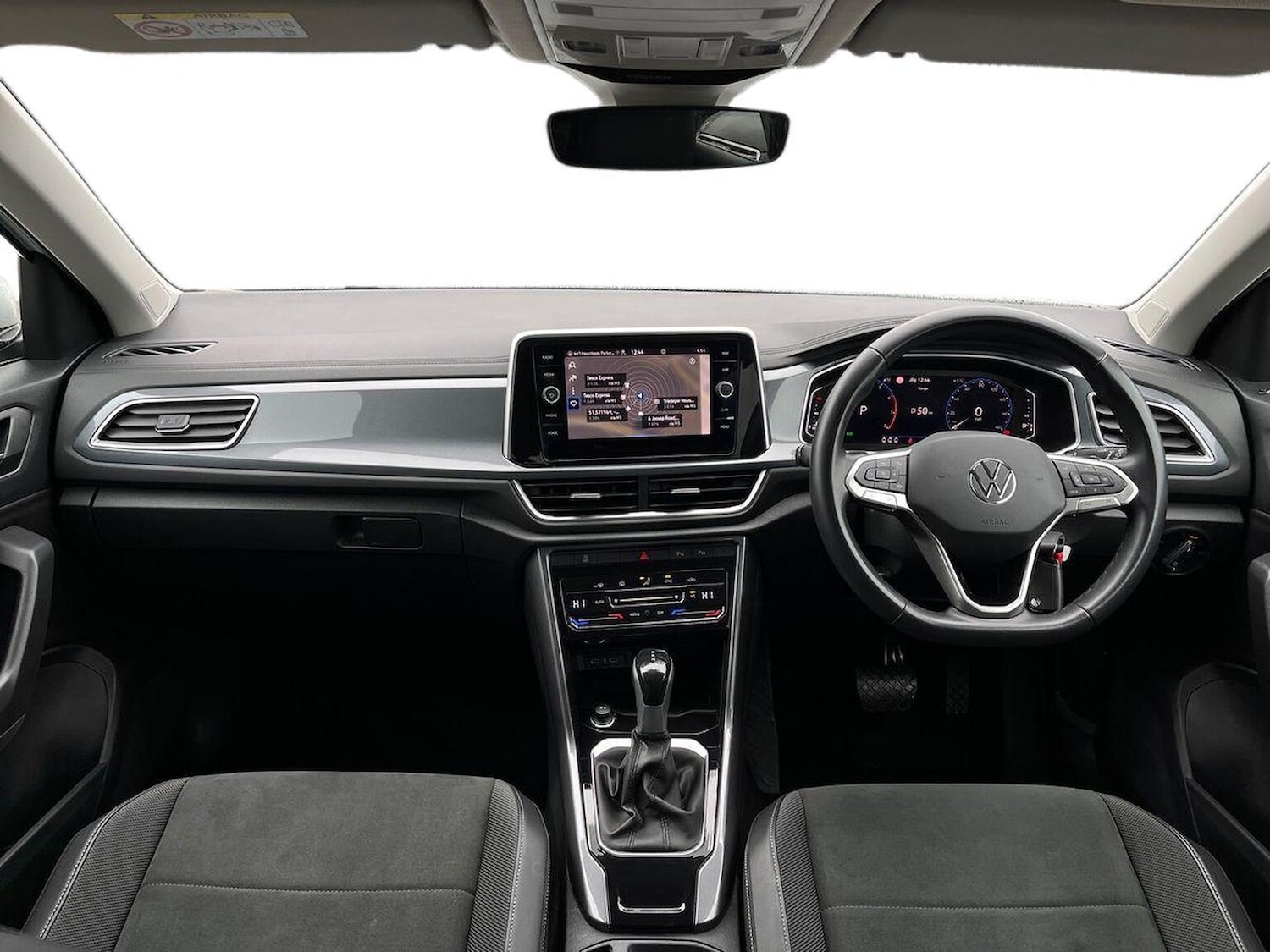 Used Volkswagen T-Roc 2023 for sale - 78026182: Photo 8