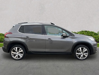 Used Peugeot 2008 2017 for sale - 76439780: Photo