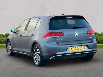 Used Volkswagen Golf 2020 for sale - 77077365: Photo