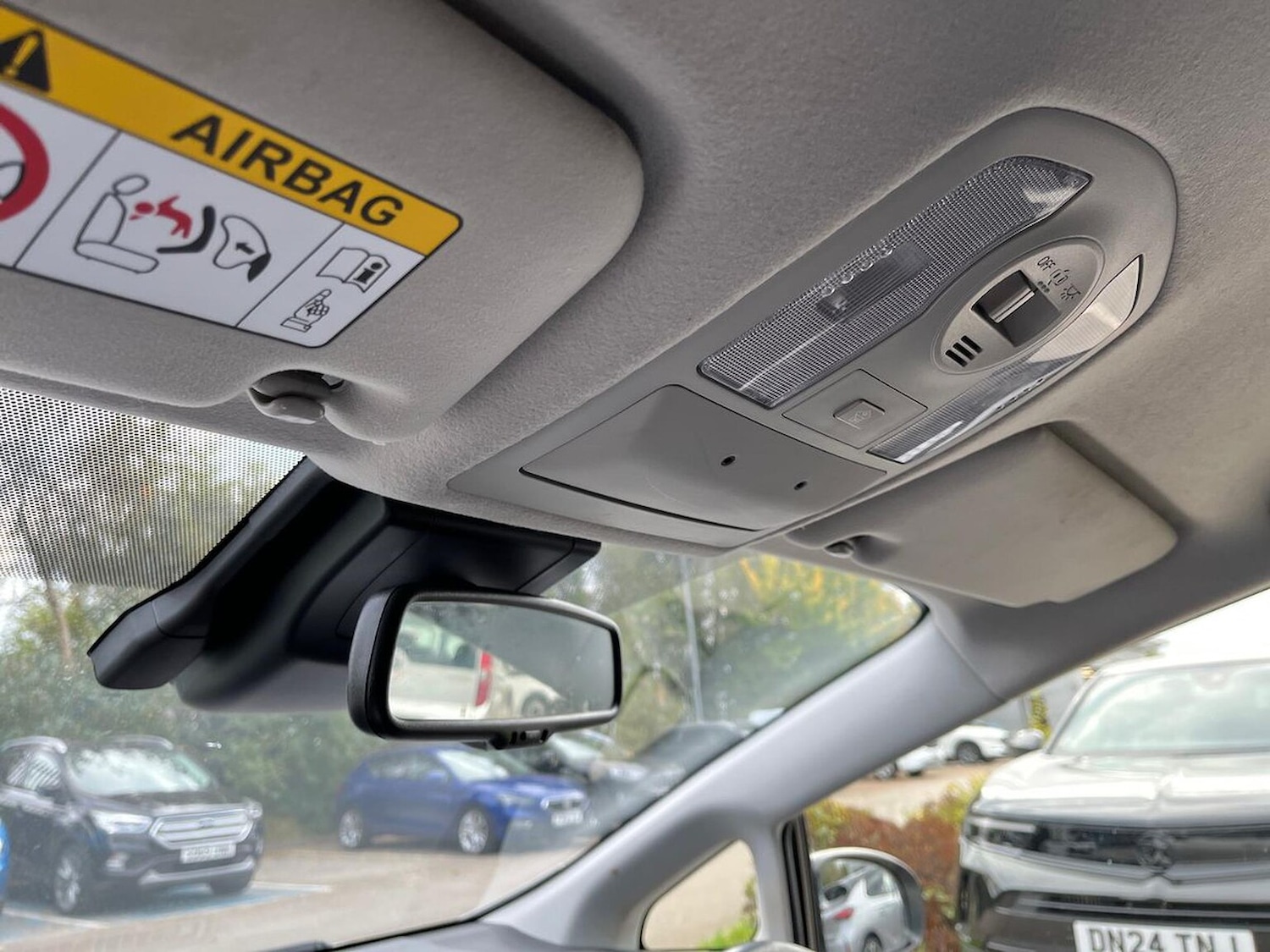 Used Toyota Prius+ 2020 for sale - 76220460: Photo 14