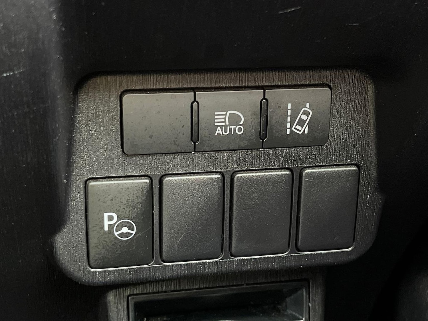 Used Toyota Prius+ 2020 for sale - 76220460: Photo 22