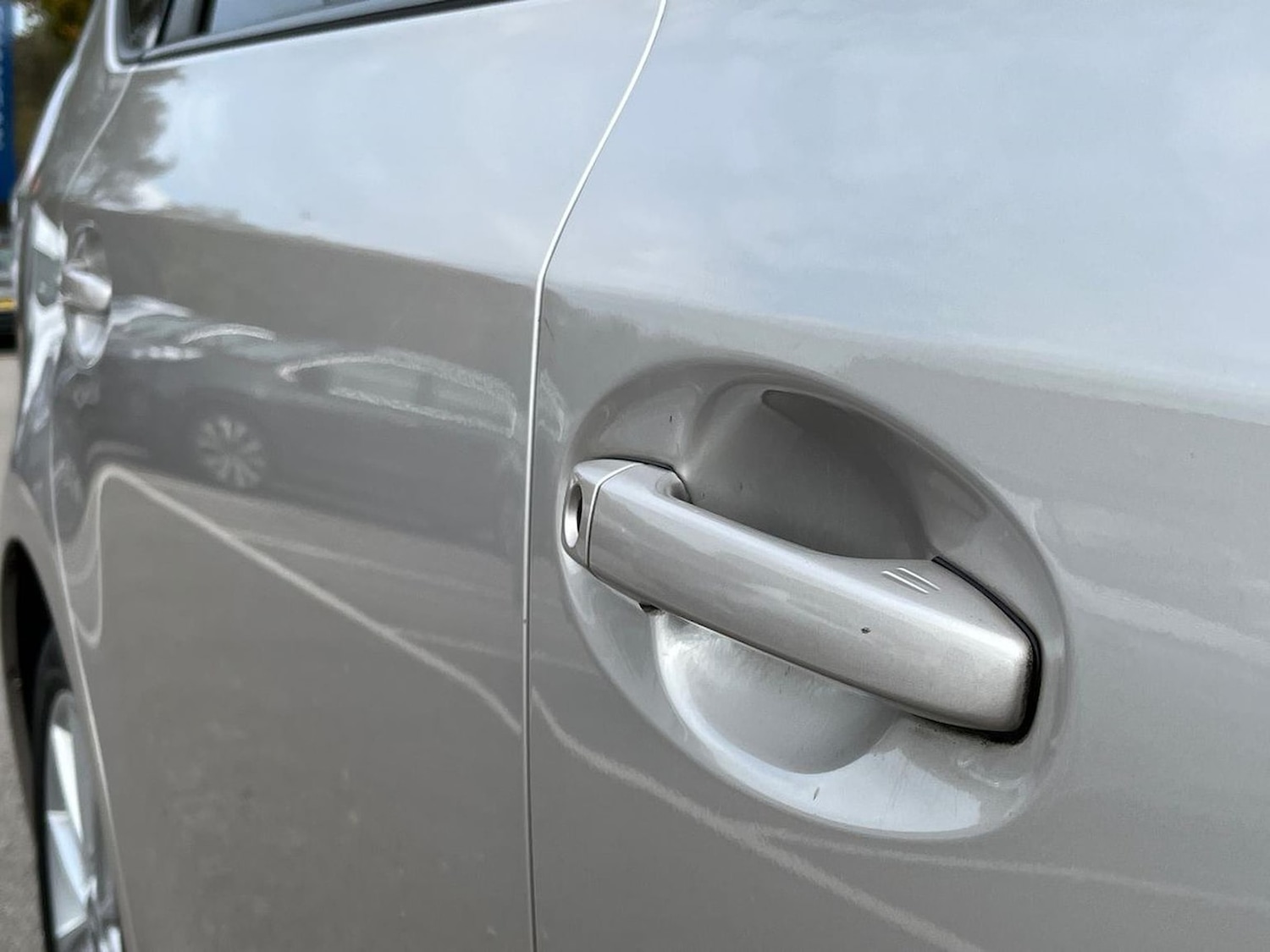Used Toyota Prius+ 2020 for sale - 76220460: Photo 37