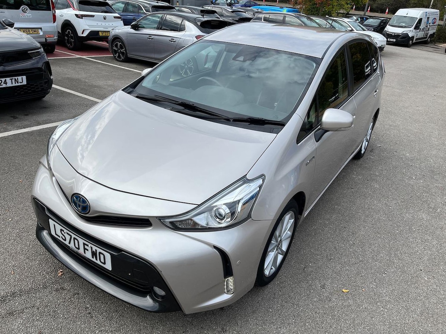 Used Toyota Prius+ 2020 for sale - 76220460: Photo 40