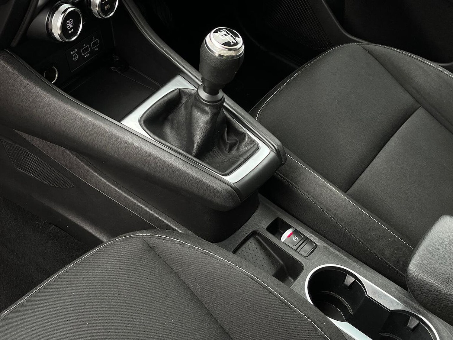 Used Renault Captur 2020 for sale - 76198484: Photo 14