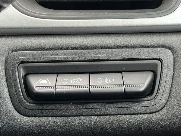 Used Renault Captur 2020 for sale - 76198484: Photo 22