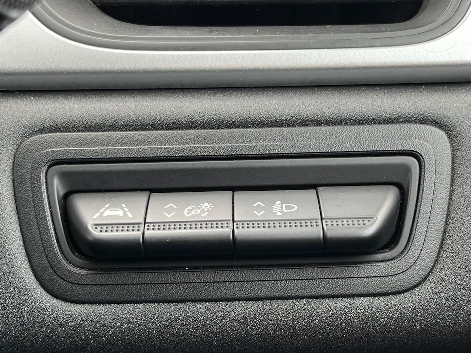 Used Renault Captur 2020 for sale - 76198484: Photo 23