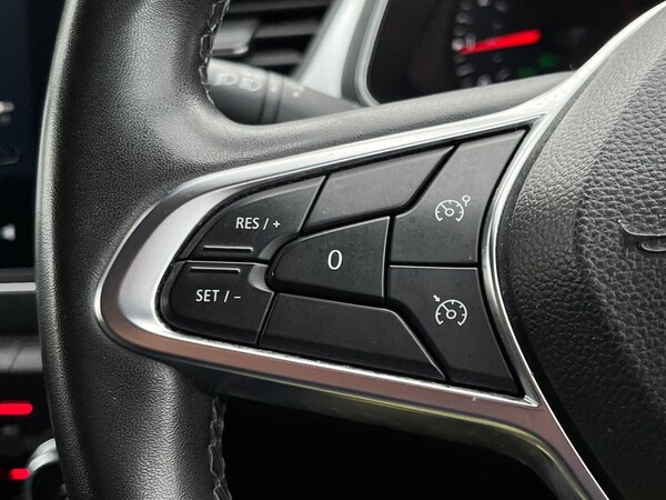 Used Renault Captur 2020 for sale - 76198484: Photo 26