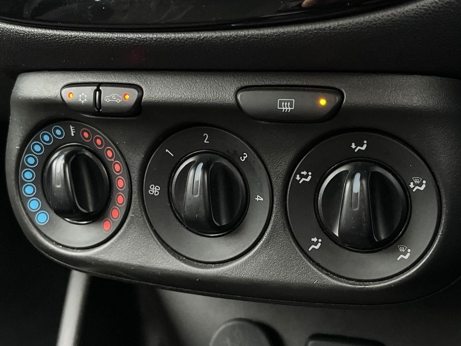 Used Vauxhall Corsa 2018 for sale - 76762445: Photo 12